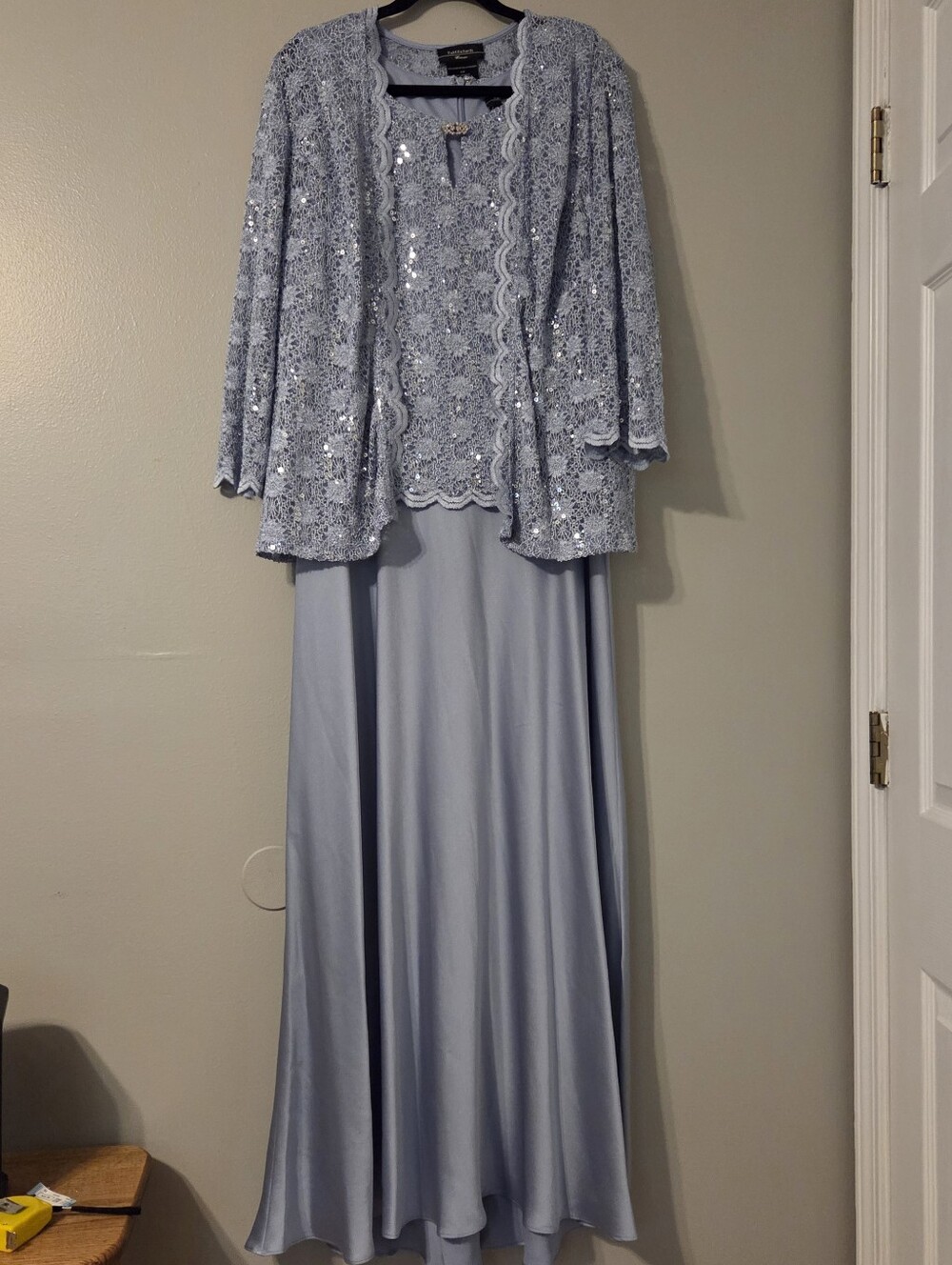R&M Richards Plus Size Blue Sequence Satin Formal Dress With Jacket. Sz 18W/2X - Picture 3 of 12